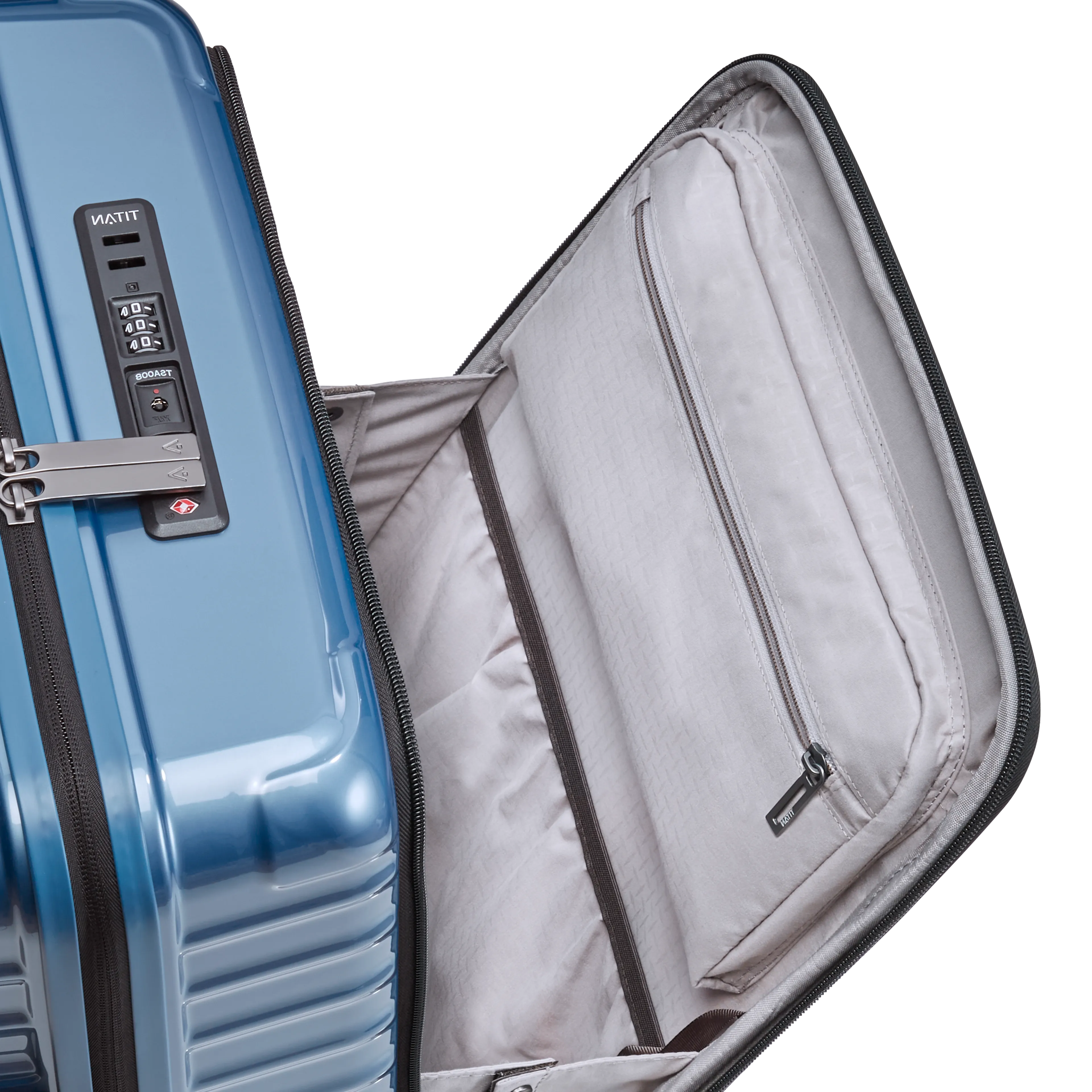 Ein TITAN Koffer der Serie LITRON mit Vortasche geöffnete Vortasche in eisblau Größe S 55cm